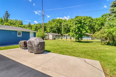 2402 Broadway N, Fargo, ND 58102 - Photo 43