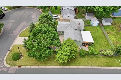 10824 95th Place N, Maple Grove, MN 55369 - Photo 27