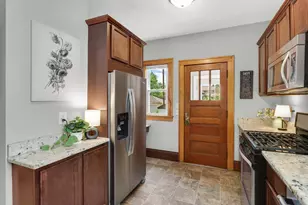 1202 Thomas Ave, Saint Paul, MN 55104 - Photo 15
