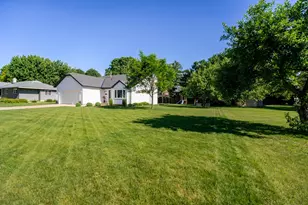 205 11th St N, Sartell, MN 56377 - Photo 5