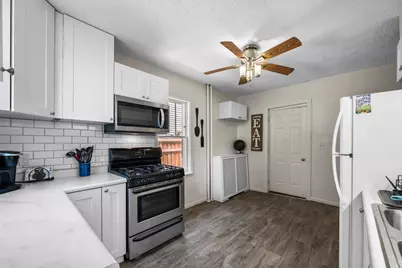 665 5th Street E, Saint Paul, MN 55106 - Photo 15