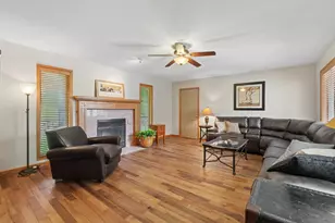8850 Audubon Rd, Chanhassen, MN 55317 - Photo 11