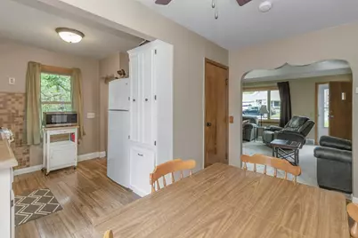 2087 Eldridge Avenue E, North Saint Paul, MN 55109 - Photo 11