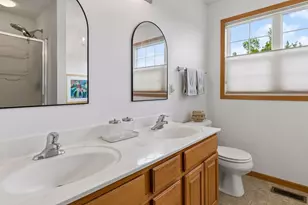 9993 Pincherry Ln, Eden Prairie, MN 55347 - Photo 23