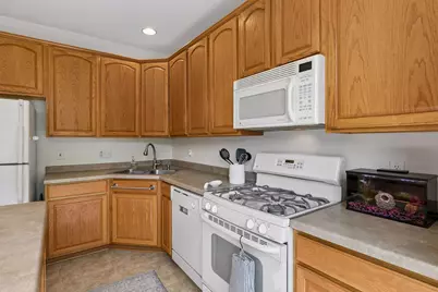 9993 Pincherry Lane, Eden Prairie, MN 55347 - Photo 15