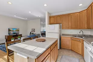 9993 Pincherry Ln, Eden Prairie, MN 55347 - Photo 17