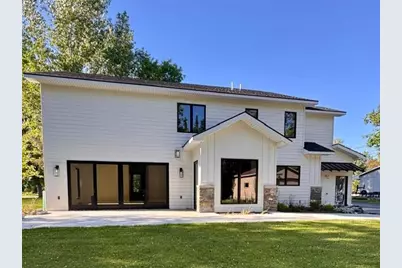 305 Shorewood Drive, International Falls, MN 56649 - Photo 3