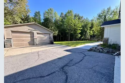 305 Shorewood Drive, International Falls, MN 56649 - Photo 19