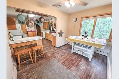 621 10th Ave., Clarkfield, MN 56223 - Photo 13