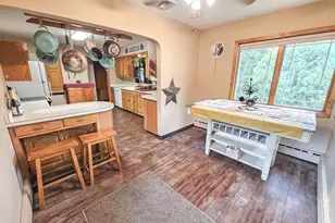 621 10th Ave, Clarkfield, MN 56223 - Photo 13