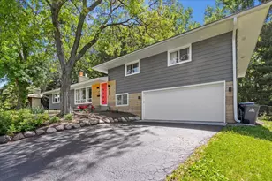 8435 Wesley Dr, Golden Valley, MN 55427 - Photo 43