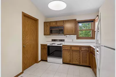 5317 Highpointe Terrace, Bloomington, MN 55437 - Photo 11