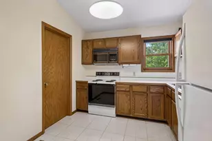 5317 Highpointe Terrace, Bloomington, MN 55437 - Photo 11