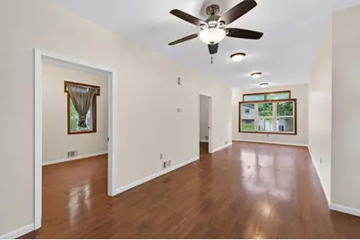 1067 Wilson Avenue, Saint Paul, MN 55106 - Photo 5