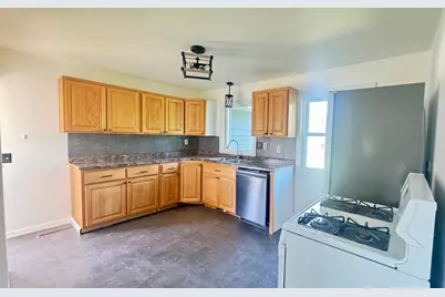 723 3rd Street SE, Barnesville, MN 56514 - Photo 3
