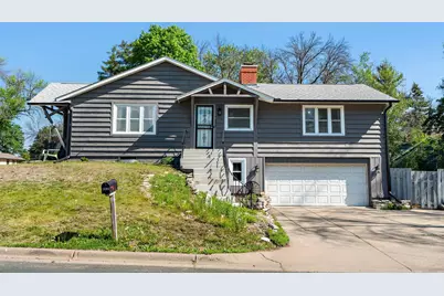 7000 Dallas Road, Brooklyn Center, MN 55430 - Photo 3