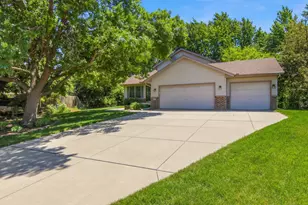 9953 Starlight Dr, Woodbury, MN 55125 - Photo 49