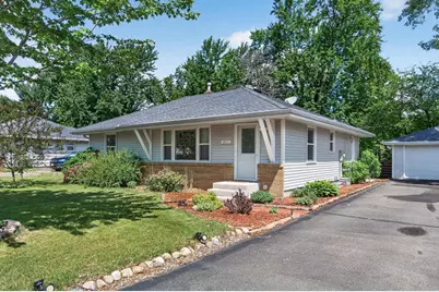 211 92nd Avenue NE, Blaine, MN 55434 - Photo 3