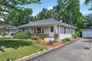 211 92nd Ave NE, Blaine, MN 55434 - Photo 3