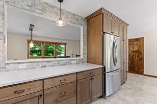 6911 Ticonderoga Trail, Eden Prairie, MN 55346 - Photo 11