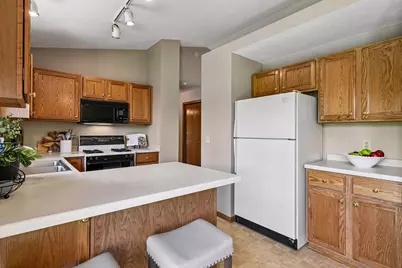 8940 W 125th Street, Savage, MN 55378 - Photo 9