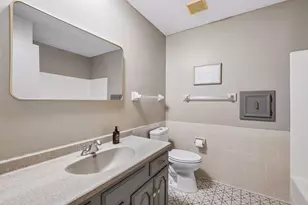 1790 Crestridge Ln, Eagan, MN 55122 - Photo 17