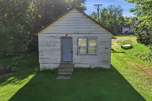 310 SW 8th Ave, Grand Rapids, MN 55744 - Photo 3