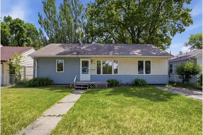 708 19th Street N, Moorhead, MN 56560 - Photo 1