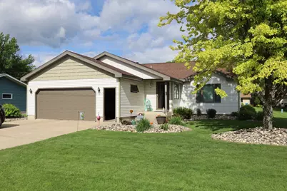 736 Main Street, Breckenridge, MN 56520 - Photo 1