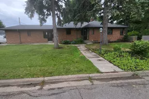 3131 Parkview Blvd, Robbinsdale, MN 55422 - Photo 1