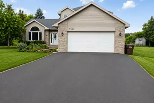 7362 51st St N, Oakdale, MN 55128 - Photo 1