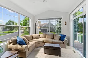 1004 Victoria Grns Blvd, Victoria, MN 55386 - Photo 15