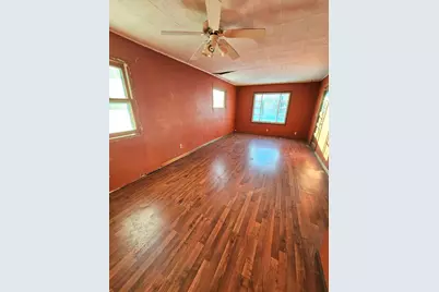 414 Crocker Avenue S, Thief River Falls, MN 56701 - Photo 7