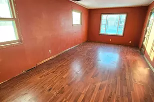 414 Crocker Ave S, Thief River Falls, MN 56701 - Photo 7
