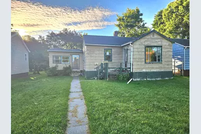 414 Crocker Avenue S, Thief River Falls, MN 56701 - Photo 1