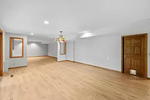 5010 Diane Dr, Minnetonka, MN 55343 - Photo 41