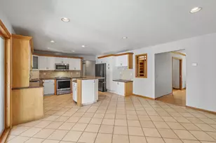 5010 Diane Dr, Minnetonka, MN 55343 - Photo 19