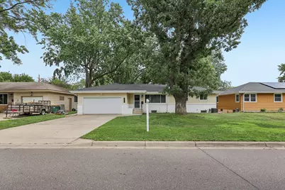 5518 Regent Avenue N, Crystal, MN 55429 - Photo 3