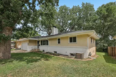 5518 Regent Avenue N, Crystal, MN 55429 - Photo 5