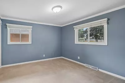 5518 Regent Avenue N, Crystal, MN 55429 - Photo 25