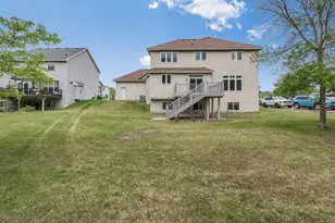 10543 Noble Cir N, Brooklyn Park, MN 55443 - Photo 5