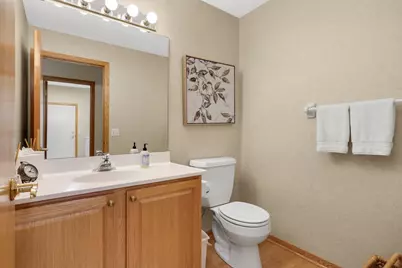 7081 Crowne Oak Road, Eden Prairie, MN 55344 - Photo 17