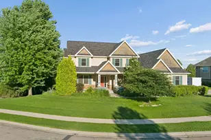 5352 Scenic Oak Dr SW, Rochester, MN 55902 - Photo 1