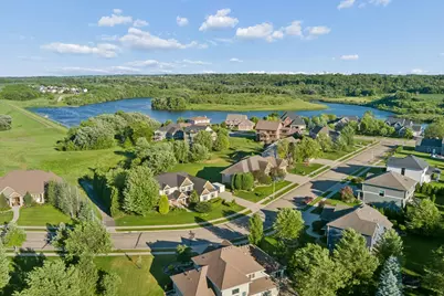 5352 Scenic Oak Drive SW, Rochester, MN 55902 - Photo 3