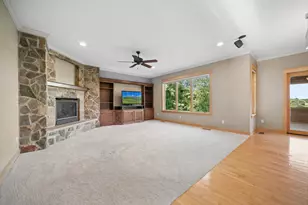 5352 Scenic Oak Dr SW, Rochester, MN 55902 - Photo 11
