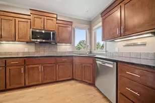 5352 Scenic Oak Dr SW, Rochester, MN 55902 - Photo 17