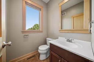 5352 Scenic Oak Dr SW, Rochester, MN 55902 - Photo 21