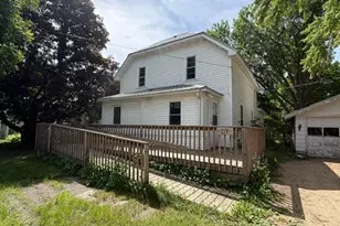 217 W Oak St, Osakis, MN 56360 - Photo 1