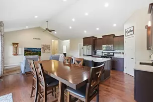 2657 Goodview Ave N, Oakdale, MN 55128 - Photo 7