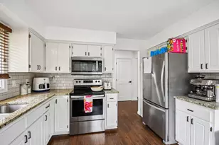 5595 Albert St, Shoreview, MN 55126 - Photo 11